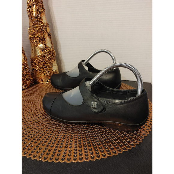 Dansko Mary Janes Size 37 - Picture 3 of 5